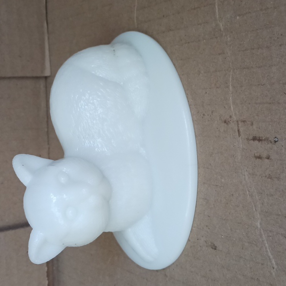 Milk glass cat dish lid. (Lid only)